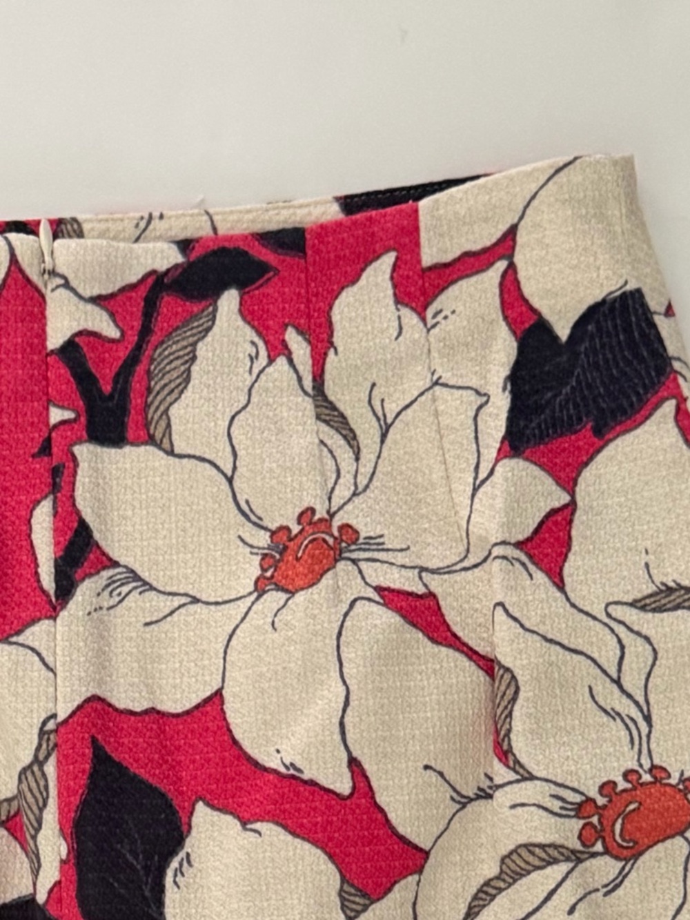 Ann Taylor floral print pencil skirt the Hibiscus floral print Lined Size 6 NWT - Picture 7 of 7